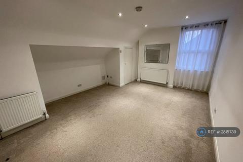 undefined, London Road, Luton, LU1