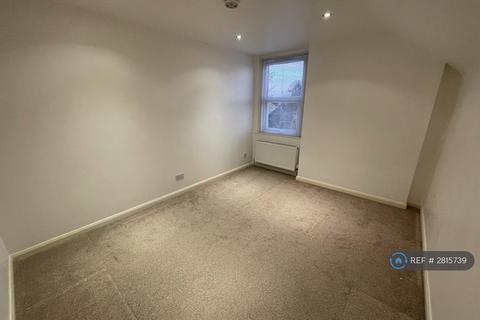 undefined, London Road, Luton, LU1