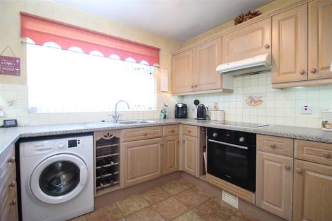 undefined, Knox Avenue, Harrogate HG1