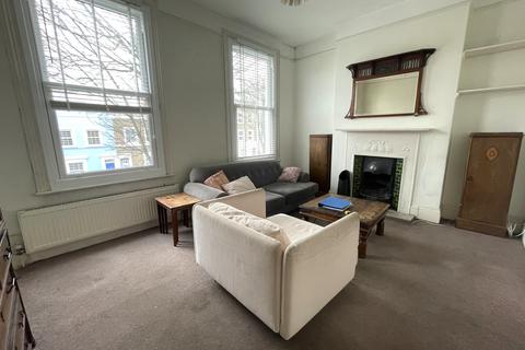3 bedroom flat to rent, Blackstock Road, London N4