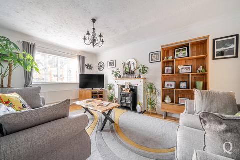 4 bedroom detached house for sale, Recreation Way, Kemsley, Sittingbourne, Kent, ME10