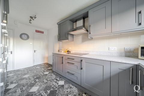 4 bedroom detached house for sale, Recreation Way, Kemsley, Sittingbourne, Kent, ME10