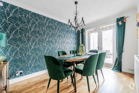 4 bedroom detached house for sale, Recreation Way, Kemsley, Sittingbourne, Kent, ME10