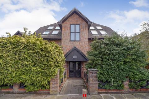 2 bedroom flat to rent, Lichfield Place, Lemsford Road, St. Albans, AL1