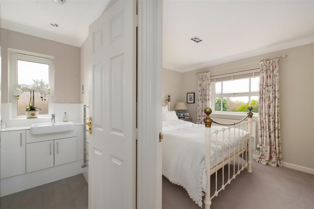 Birkdale Close, Molehill Road, Chestfield, Whitsta