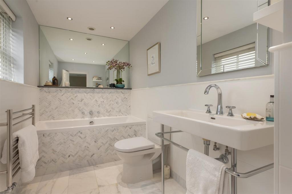 Birkdale Close, Molehill Road, Chestfield, Whitsta