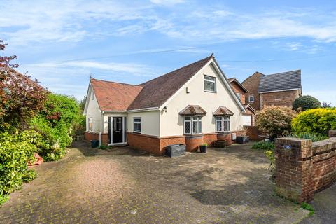 4 bedroom chalet for sale, Hedge Place Road, Greenhithe DA9
