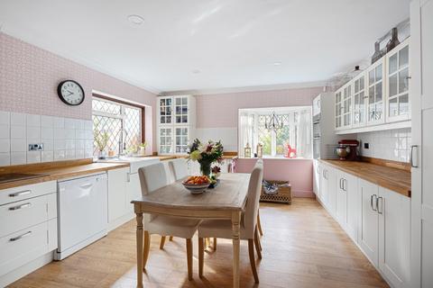 4 bedroom chalet for sale, Hedge Place Road, Greenhithe DA9