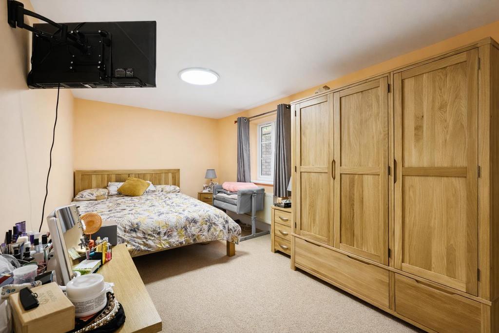 Bedroom.jpg