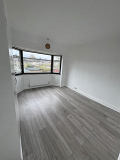 3 bedroom semi-detached house to rent, Harrow, HA2