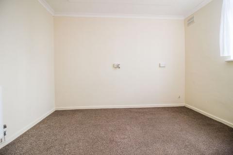 3 bedroom end of terrace house for sale, Lilac Court, Swindon SN2