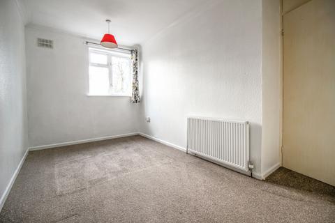 3 bedroom end of terrace house for sale, Lilac Court, Swindon SN2