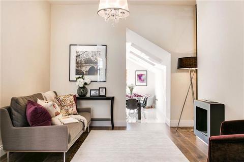 4 bedroom terraced house to rent, Pennard Road, London W12