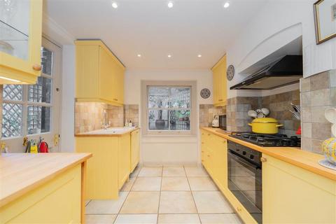2 bedroom flat for sale, Flood Street, London SW3