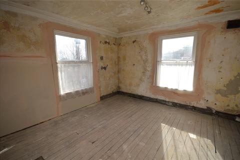 3 bedroom terraced house for sale, Recreation Street, Leeds, West Yorkshire