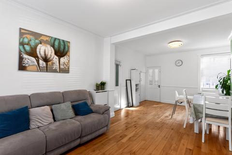3 bedroom end of terrace house for sale, Davidson Road, Croydon