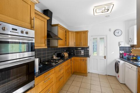 3 bedroom end of terrace house for sale, Davidson Road, Croydon