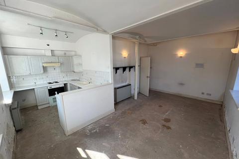 2 bedroom apartment for sale, Manor Road, Woodley, Stockport, Greater Manchester, SK6