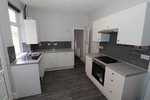 3 bedroom terraced house to rent, 284 Walthall Street, Crewe, Cheshire CW2