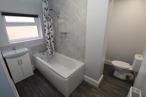 3 bedroom terraced house to rent, 284 Walthall Street, Crewe, Cheshire CW2