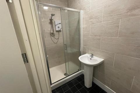 1 bedroom apartment for sale, Prince Of Wales Terrace, Scarborough YO11