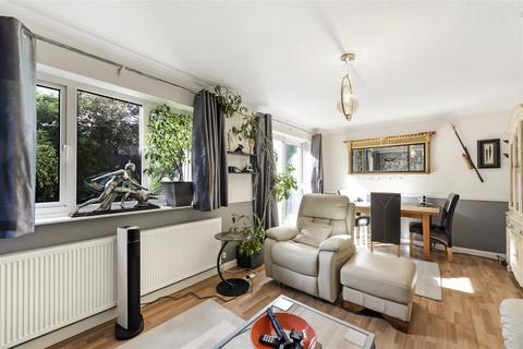 3 bedroom semi-detached house for sale, Sherbourne Close, West Kingsdown TN15