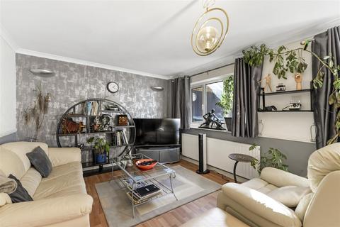 3 bedroom semi-detached house for sale, Sherbourne Close, West Kingsdown TN15