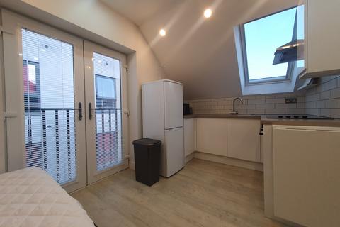 undefined, Castle Lane, Cardiff, CF24