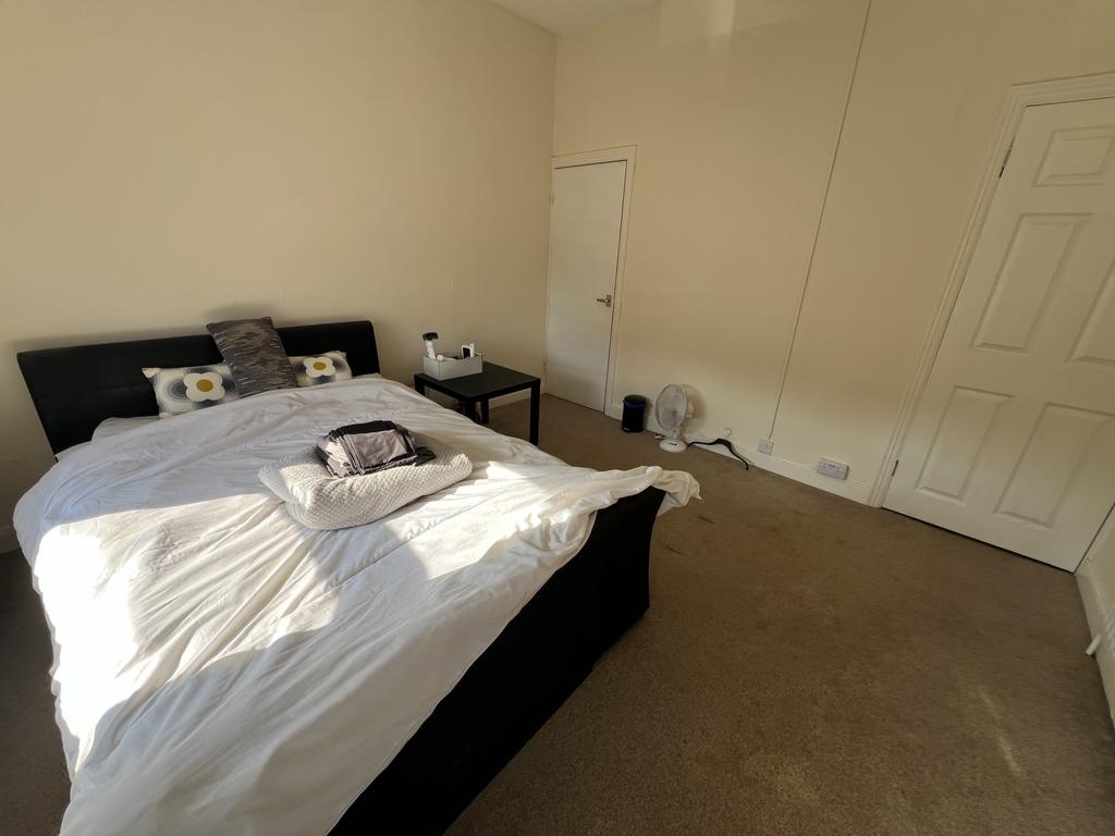 Front bedroom