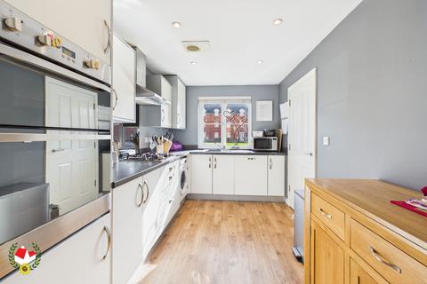 3 bedroom terraced house for sale, Gainsborough Walk, Walton Cardiff, Tewkesbury