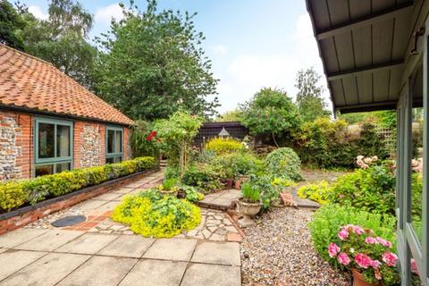 undefined, Barn Conversion in a Peaceful Close in Briston