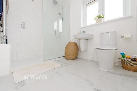 3 bedroom detached house for sale, Hagelstowe Avenue, High Halstow, Rochester, Kent