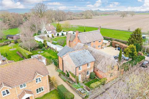 3 bedroom detached house for sale, Woodborough Road, Beechingstoke, Pewsey, SN9