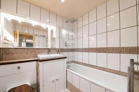 1 bedroom apartment to rent, Hanover Gate Mansions, St John's Wood NW1