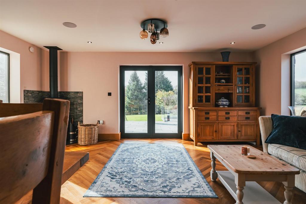 Living/Dining Room