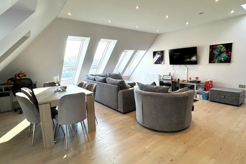undefined, Wells Court, Woking GU21