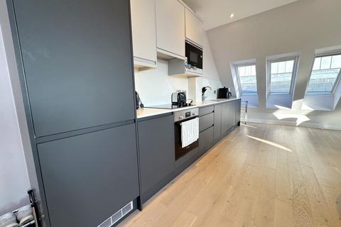 undefined, Wells Court, Woking GU21