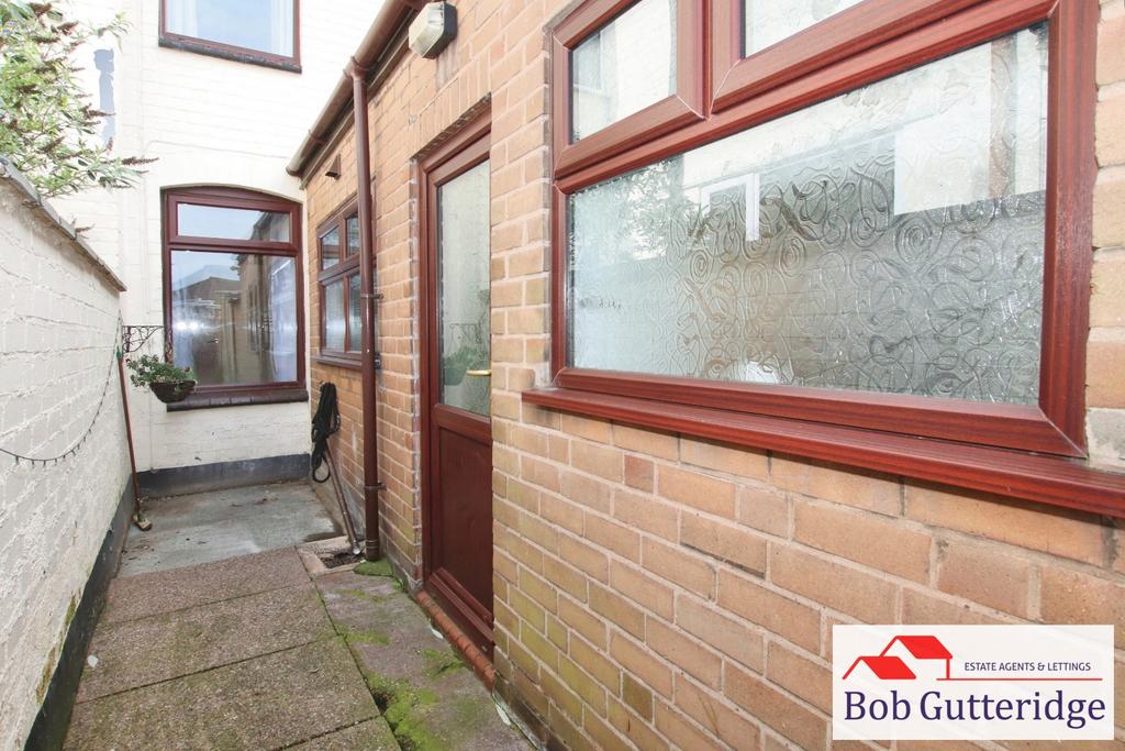 Enclosed rear yard