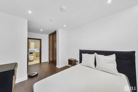 2 bedroom apartment to rent, Lexington Gardens, London SW11