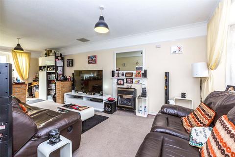 3 bedroom end of terrace house for sale, Potley Hill Road, Yateley, Hampshire