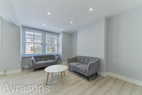 2 bedroom flat to rent, Heyford Avenue, Vauxhall, London