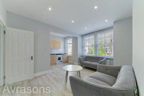 2 bedroom flat to rent, Heyford Avenue, Vauxhall, London