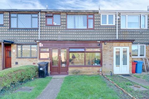 Livingstone Terrace, Rainham RM13