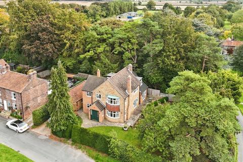 4 bedroom detached house for sale, Cherry Garth, Lund, Driffield, YO25 9TD
