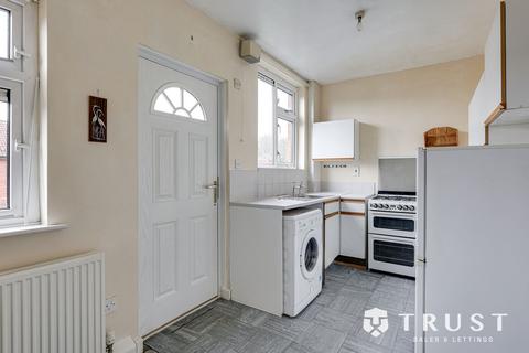 undefined, Syke Avenue, Earlsheaton, WF12