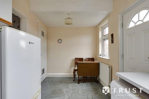 undefined, Syke Avenue, Earlsheaton, WF12