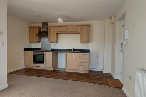 undefined, Finings Court, Burton-On-Trent