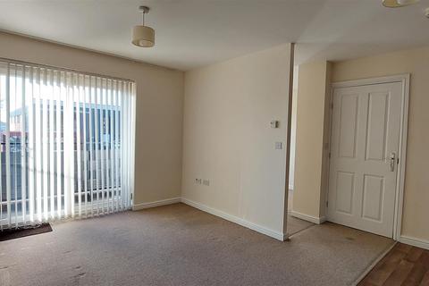 undefined, Finings Court, Burton-On-Trent