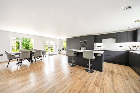 4 bedroom detached bungalow for sale, Durfold Wood, Plaistow