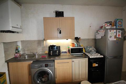 undefined, Victoria Street, Birstall, Batley